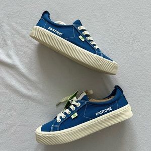 Cariuma Pantone Classic Blue Canvas Sneakers